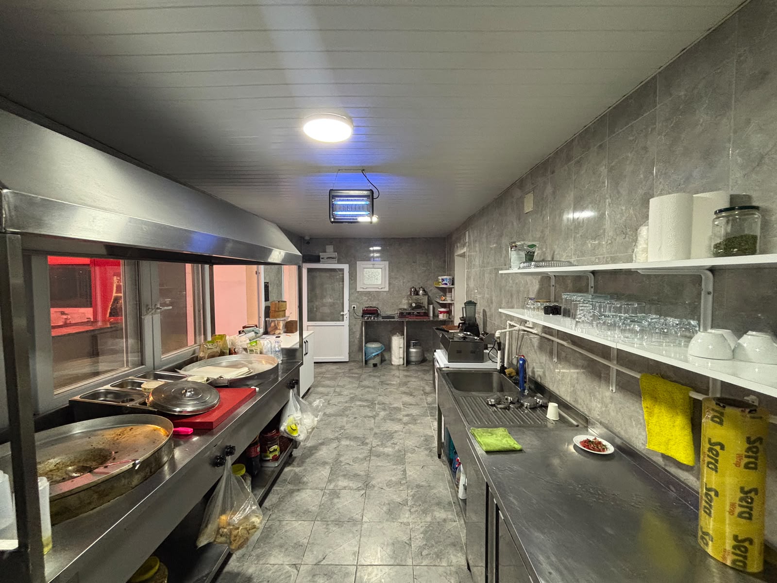 Karadeniz 61 Restaurant & Cafe